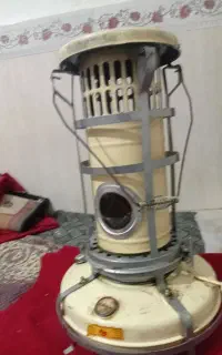 این چراغ عالینسب فروشی است