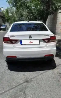 شاهین ۴۰۱ سفید  سانروف دار