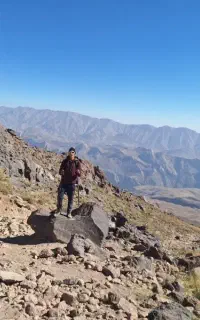 آموزش کوه نوردی و طبیعت گردی و پیاده روی و ورزش