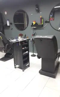 فروش اجناس و وسایل آرایشگاه