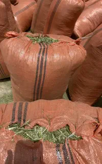یونجه پاک ‌درجه یک