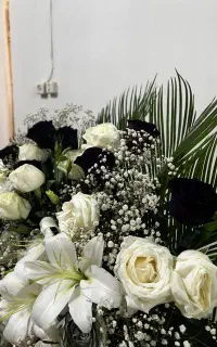 دسته‌گل بزرگ و خاص ، گل‌آرایی شیک و چشمگیر