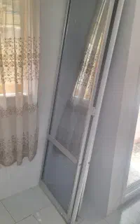 در آلومینیومی کشویی