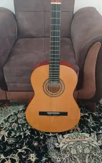 گیتار مدل بارسلونا نو نو