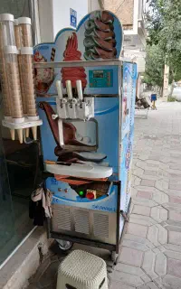 دستگاه بستنی