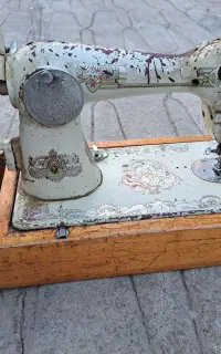 چرخ خیاطی