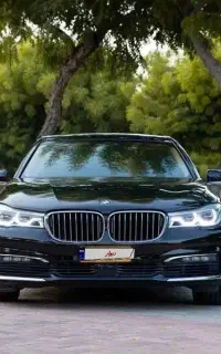 BMW  بی رنگ 750i موجود پشت فنس انزلی