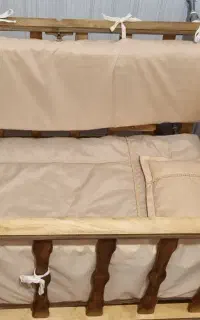 تخت کنار مادر کودک