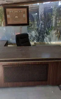 میز مدیریت کتابخانه صندلی
