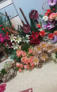 ۴عددباکس گل و۶عدد دسته گل