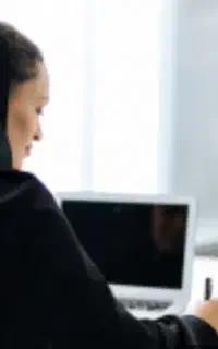 منشی حقوقی خانم