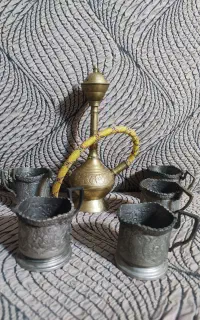 قلیلان برنجی کوچک و پایه استکان ورشو