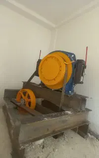 شاگرد آسانسور
