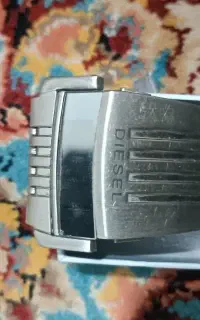 ساعت دیجتالی نقره ای