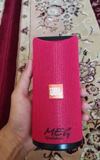 اسپیکر باند Jbl سالم رنگ قرمز زیر قیمت همراه شارژ