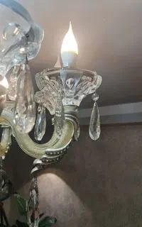 دو عدد لوستر سفید