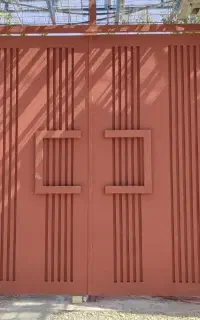 درب انباری فلزی در خرپشته در آهنی انباری (کد۰۰۱۱)