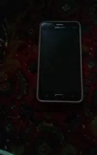 یک دستگاه گوشی هو آوی