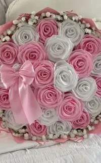 گل رز روبانی
