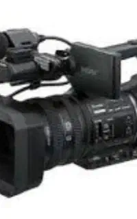 دوربین فیلم برداری سونی z5  همراه با بک