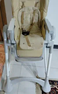 صندلی غذا زوییه
