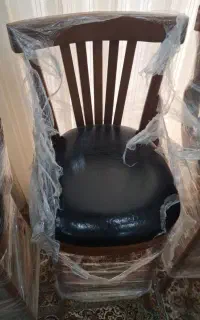 3 عدد صندلی چوبی در حد نو