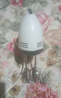 همزن برقی