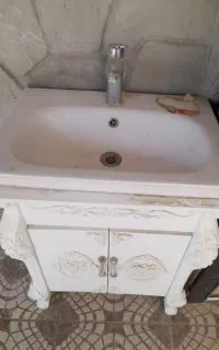 روشویی باشیر سردوگرم+پایه باکس ضدآب