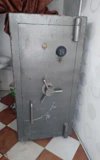 دو عددگاوصندوق بزرگ