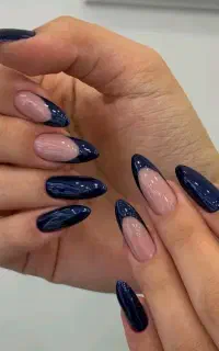 آموزش کاشت ناخن