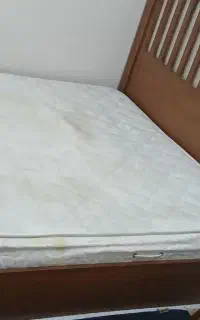 تختخواب ۲ نفره با تشک همراه با تشک و پاتختی
