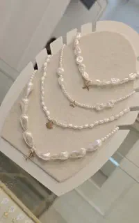 گردنبند مروارید، دستبند پلاک طلا