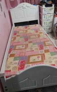 تخت یک نفره