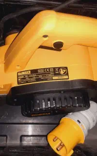 رنده برقی دیوالتDeWALT