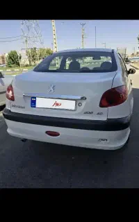 ۲۰۶v8صندوقدار مدل ۹۸