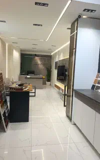 منشی خانم بصورت تک شیفت