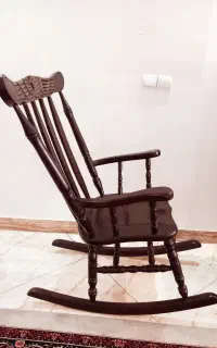 صندلی راک + قفسه کتاب یا عروسک