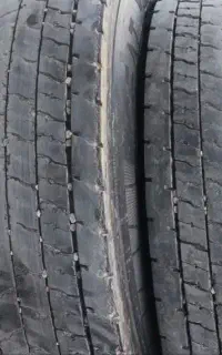 لاستیک ۳۱۵ تریلی