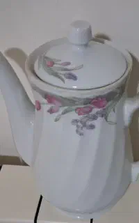 قوری بلنده چایی خوری