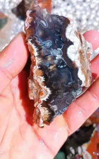 سنگ قیمتی