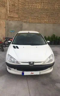 ۲۰۶ سفید بی رنگ