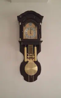 ساعت دیواری تمام چوب