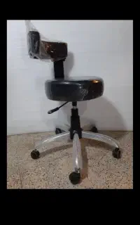 صندلی چرخدار در حد نو
