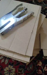 کارتون سنجاق میزنم