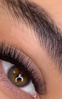 آموزش تخصصی اکستنشن مژه و لیفت و لمینت مژه