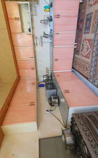 کابینت فلزی در حد نو کاملا سالم