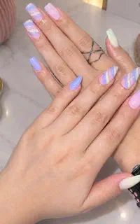 کاشت ناخن+تخفیف افتتاحیه