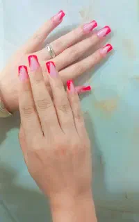نیازمندمدل برای کاشت ناخن . هزینه مواد گرفته میشود