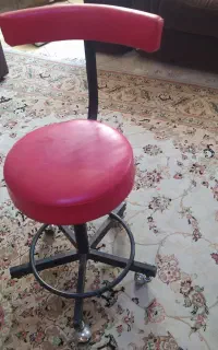 صندلی فلزی