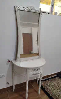 آینه و کنسول